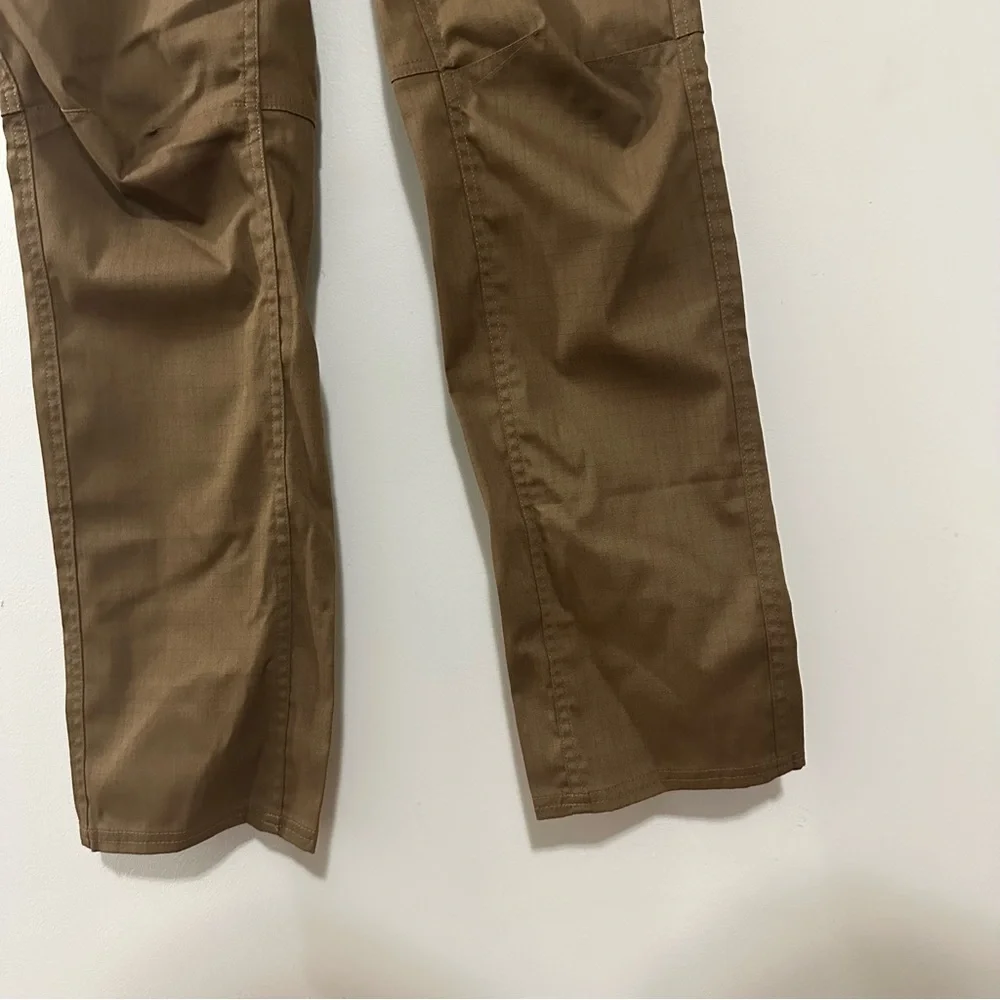 Mens Under Armour Tactical Guardian Cargo Pants, Size 30/32, Brown Loose Fit - Picture 5 of 9